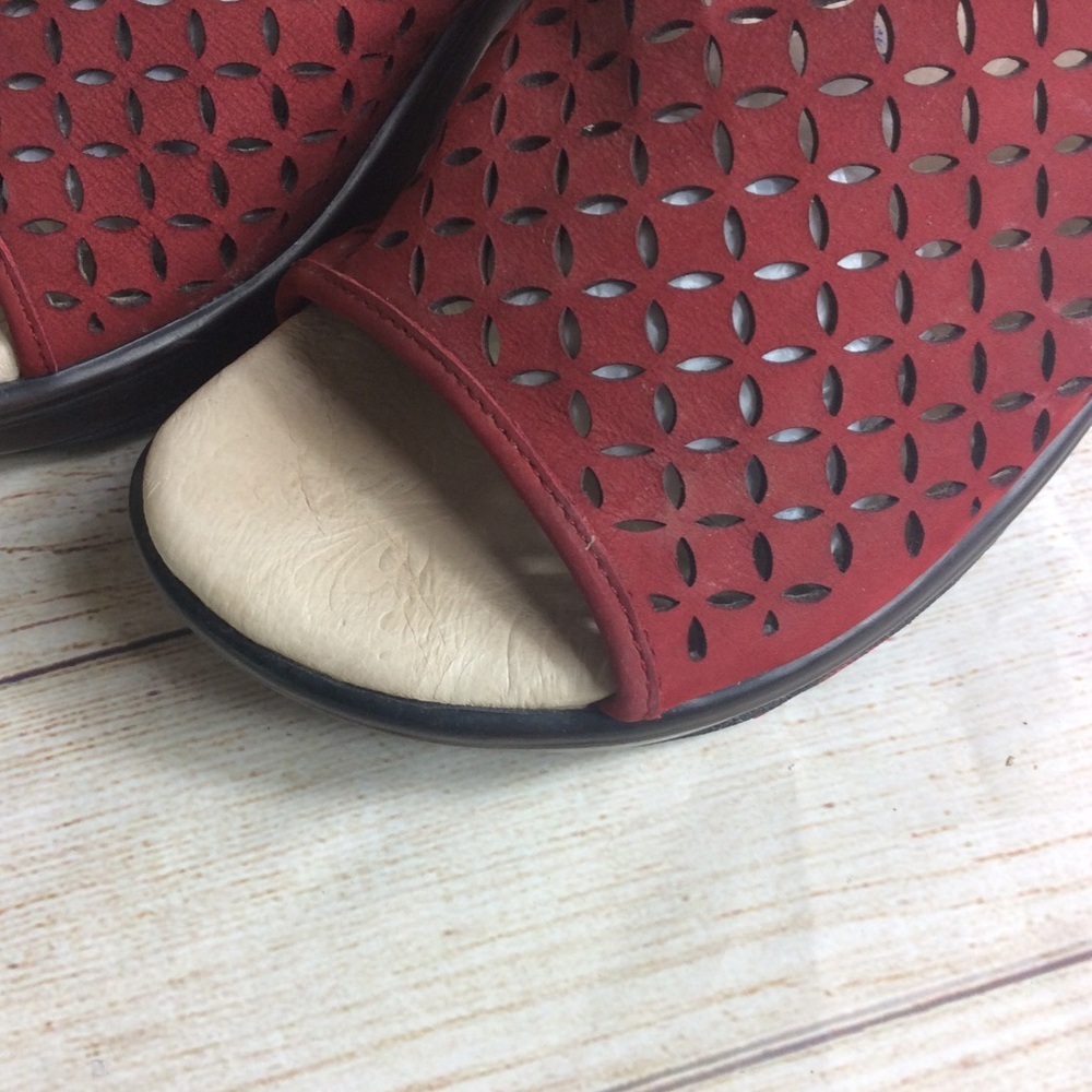 Jambu Ronnie red suede leather sport wedge sandal. Size 10 - Picture 3 of 8